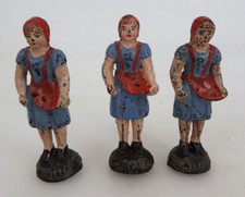 3 gleiche Figuren "Gänsemagd"