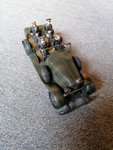 Kuebelwagen figuren variabel - variabel,