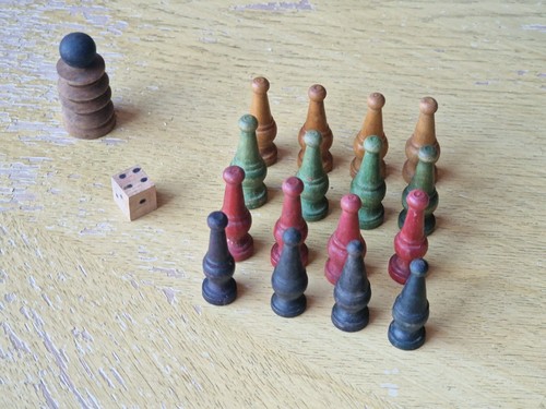 Set alte spielfiguren - alte,